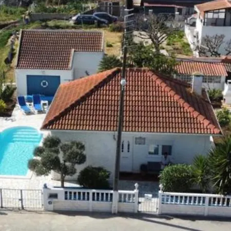 Holiday home Vivenda Da Bela Vista Costa da Caparica